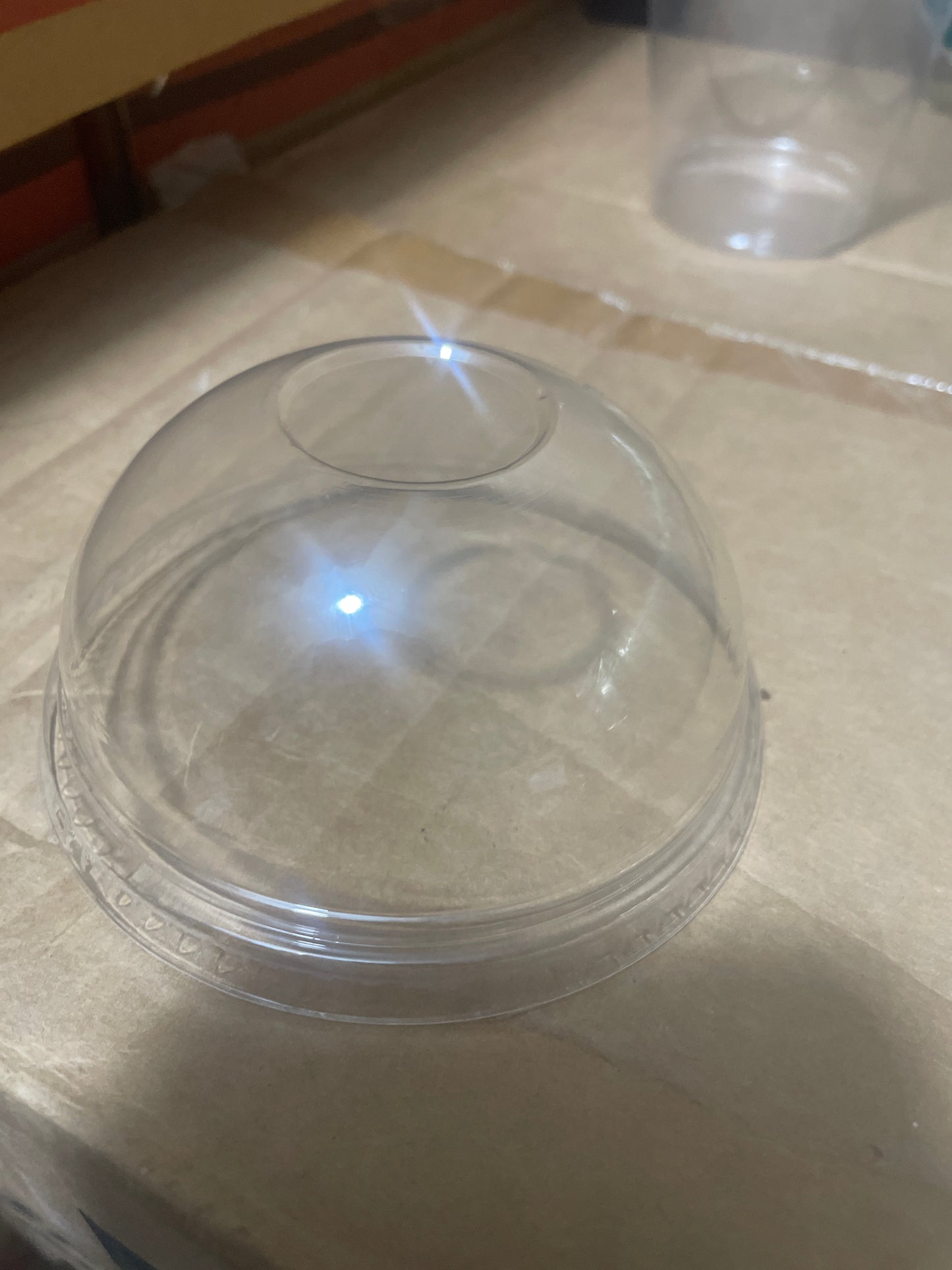 Tapas Domo  para vaso 5, 9,12 y 16 onza 100unidades